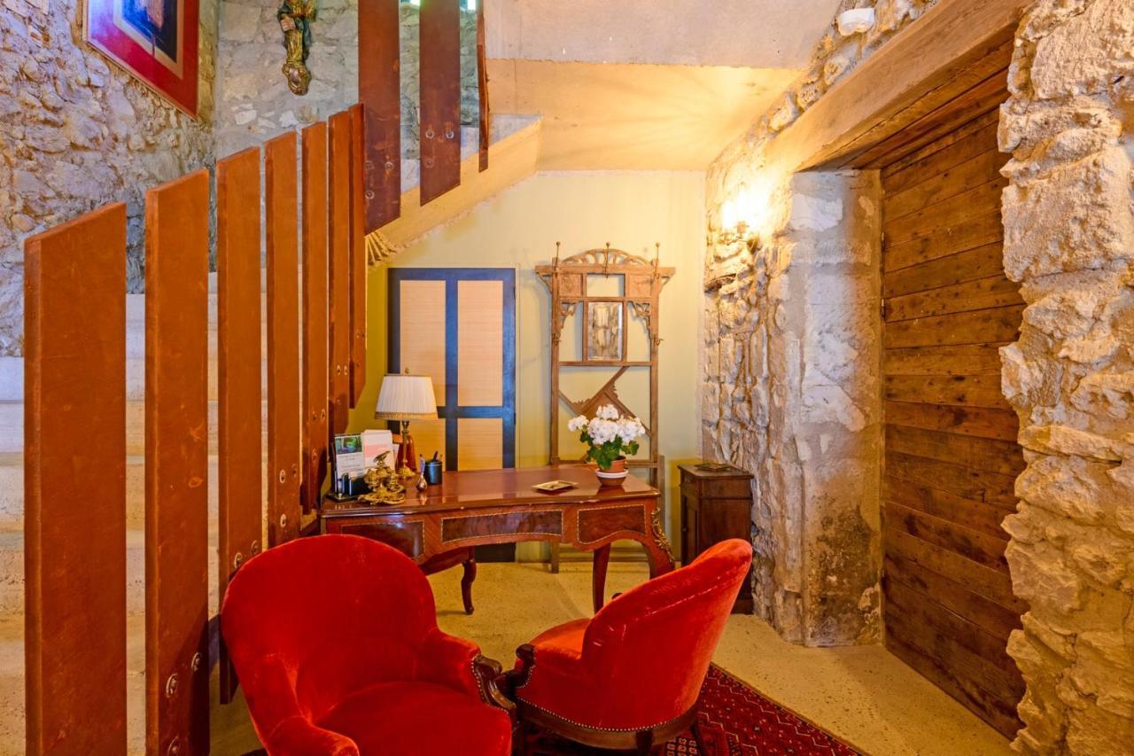 บาสติด เดอ เบลการ์ด Bed & Breakfast อาวีญง ภายนอก รูปภาพ